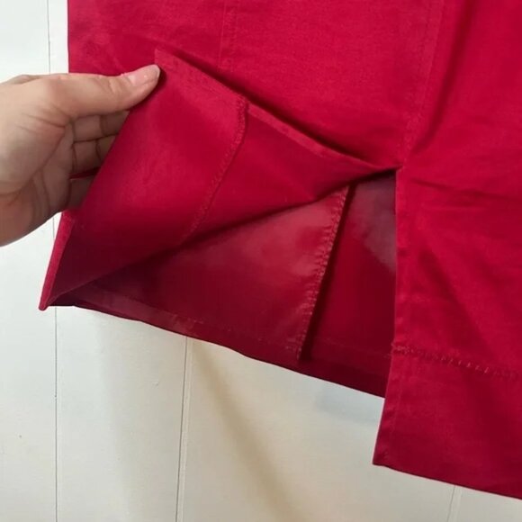 Tristan, size 4, cherry red pencil skirt, pockets, back slit, side zipper - Picture 2 of 6